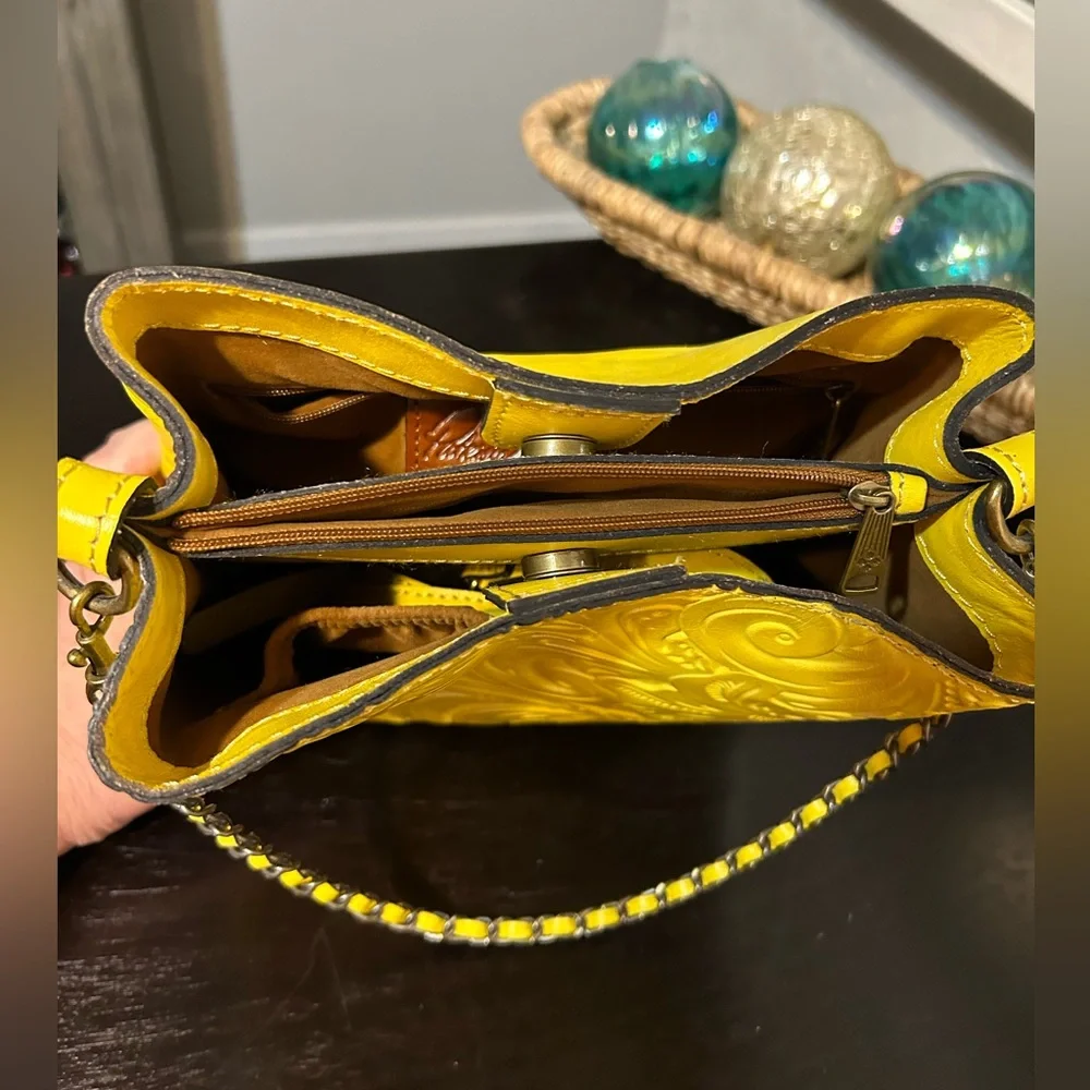 PATRICIA NASH Yellow Tooled Leather Ledra Bucket / Crossbody Bag - Picture 9 of 11